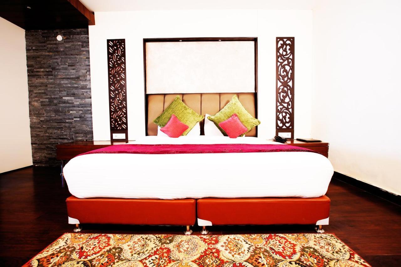 Jungle Livinn Resort Chail Exterior photo