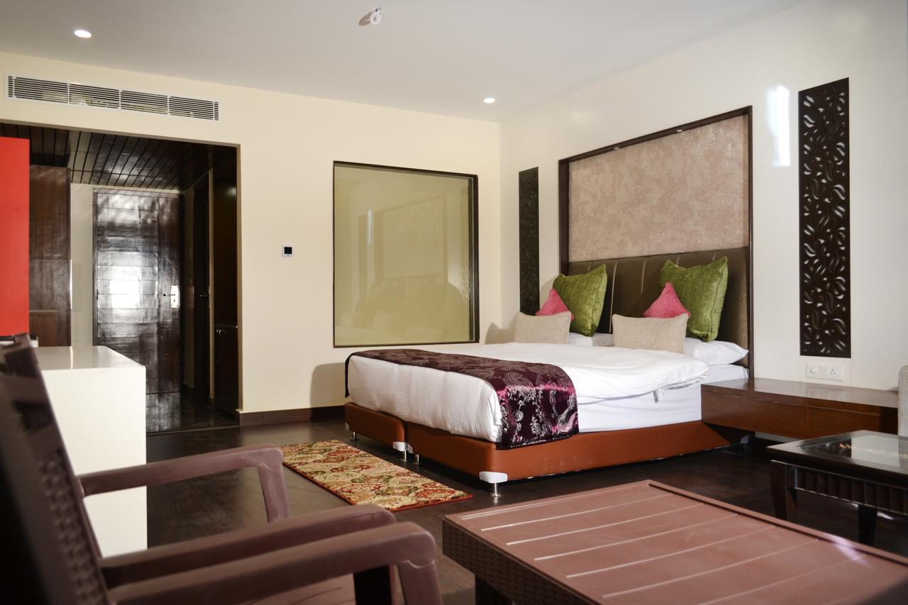 Jungle Livinn Resort Chail Exterior photo